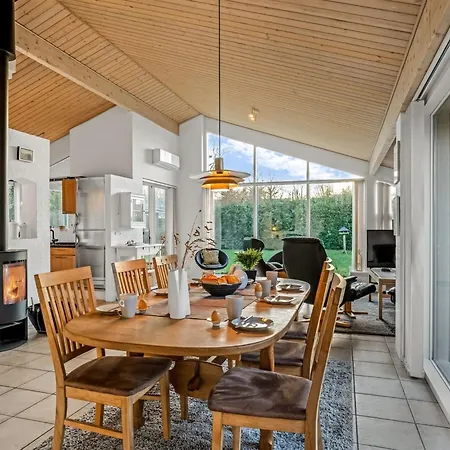 Takenya - 350m To The Fjord By Interhome Semesterbostad *